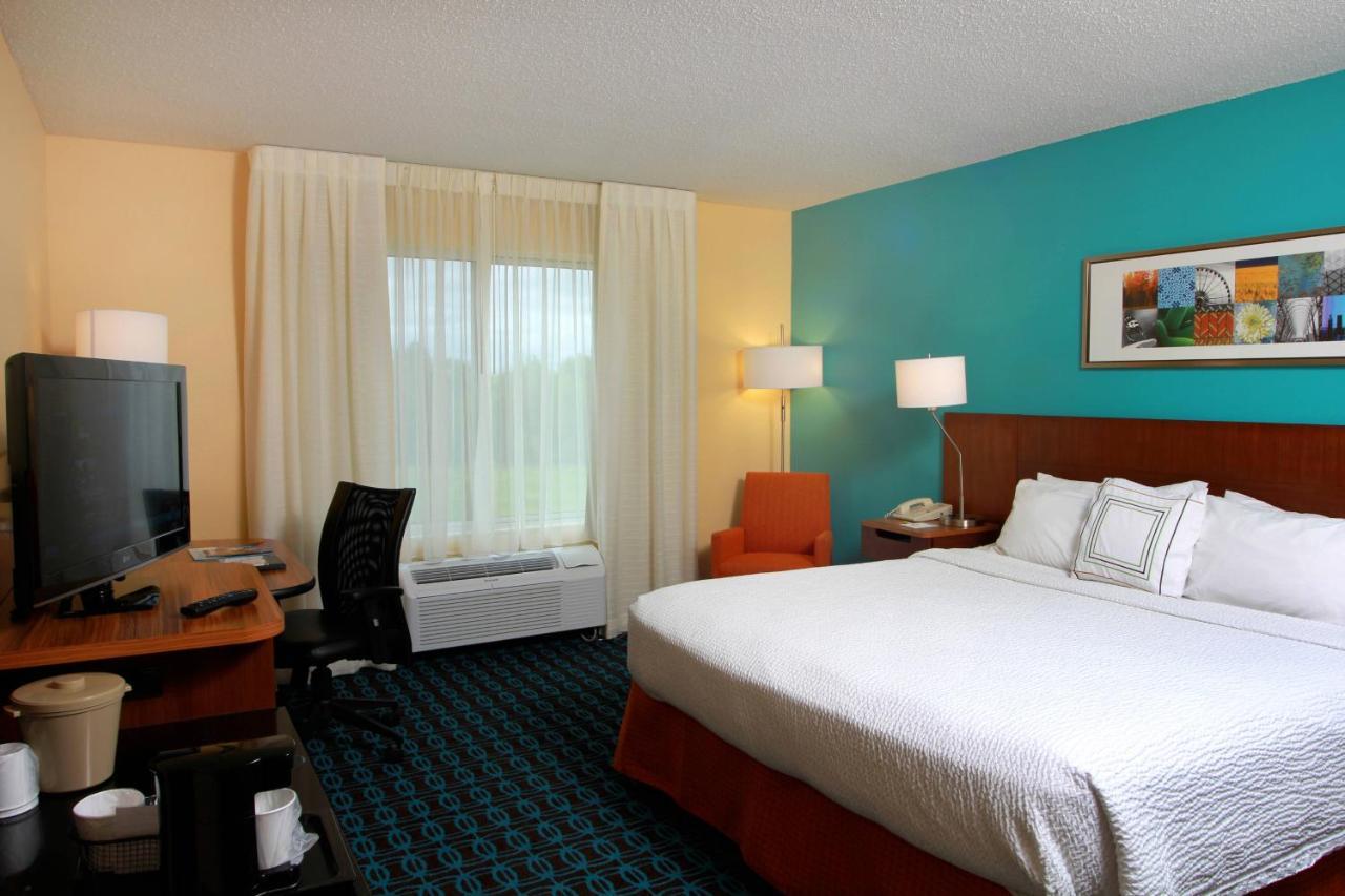 Fairfield Inn & Suites Τράβερς Σίτι Εξωτερικό φωτογραφία
