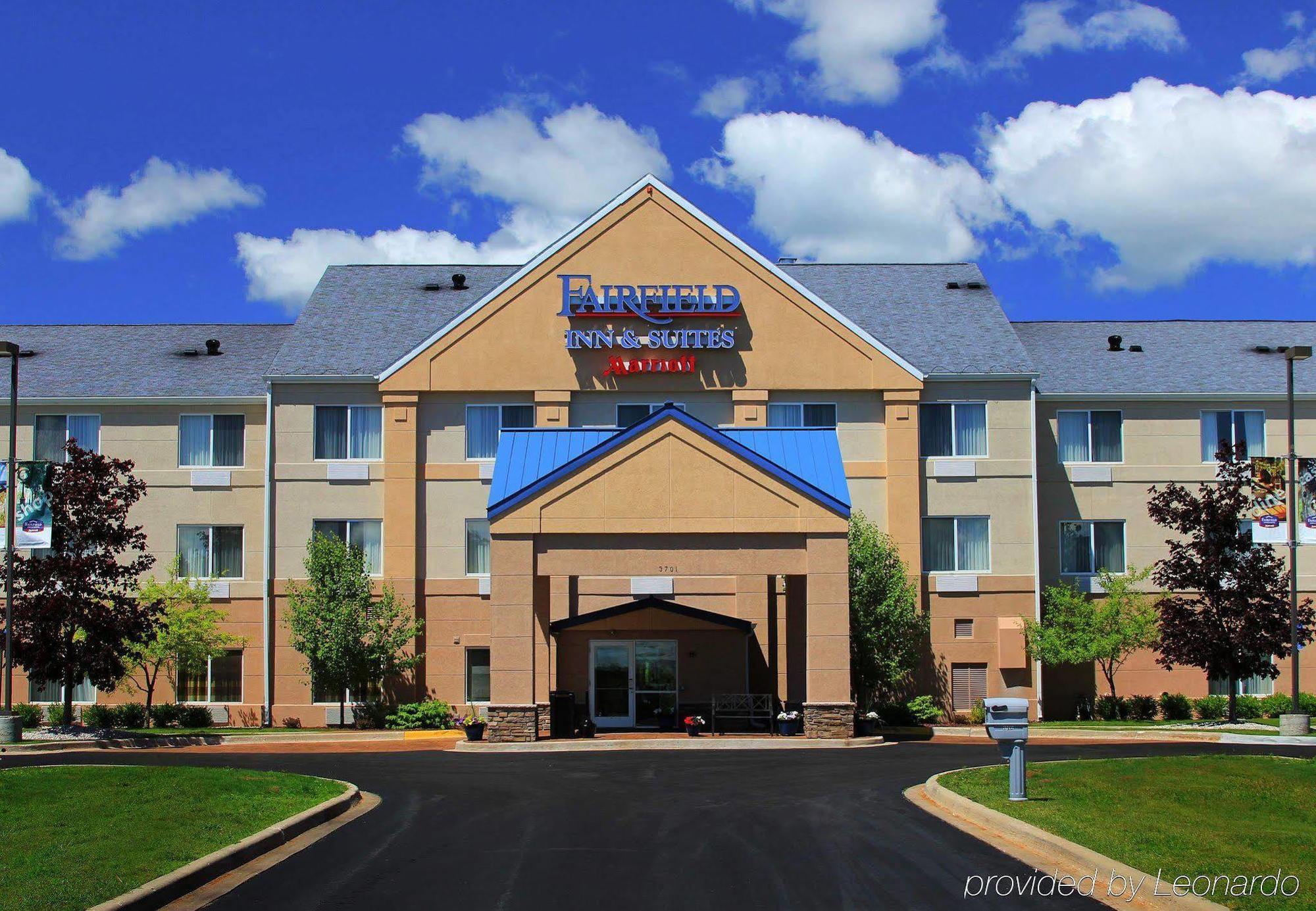 Fairfield Inn & Suites Τράβερς Σίτι Εξωτερικό φωτογραφία