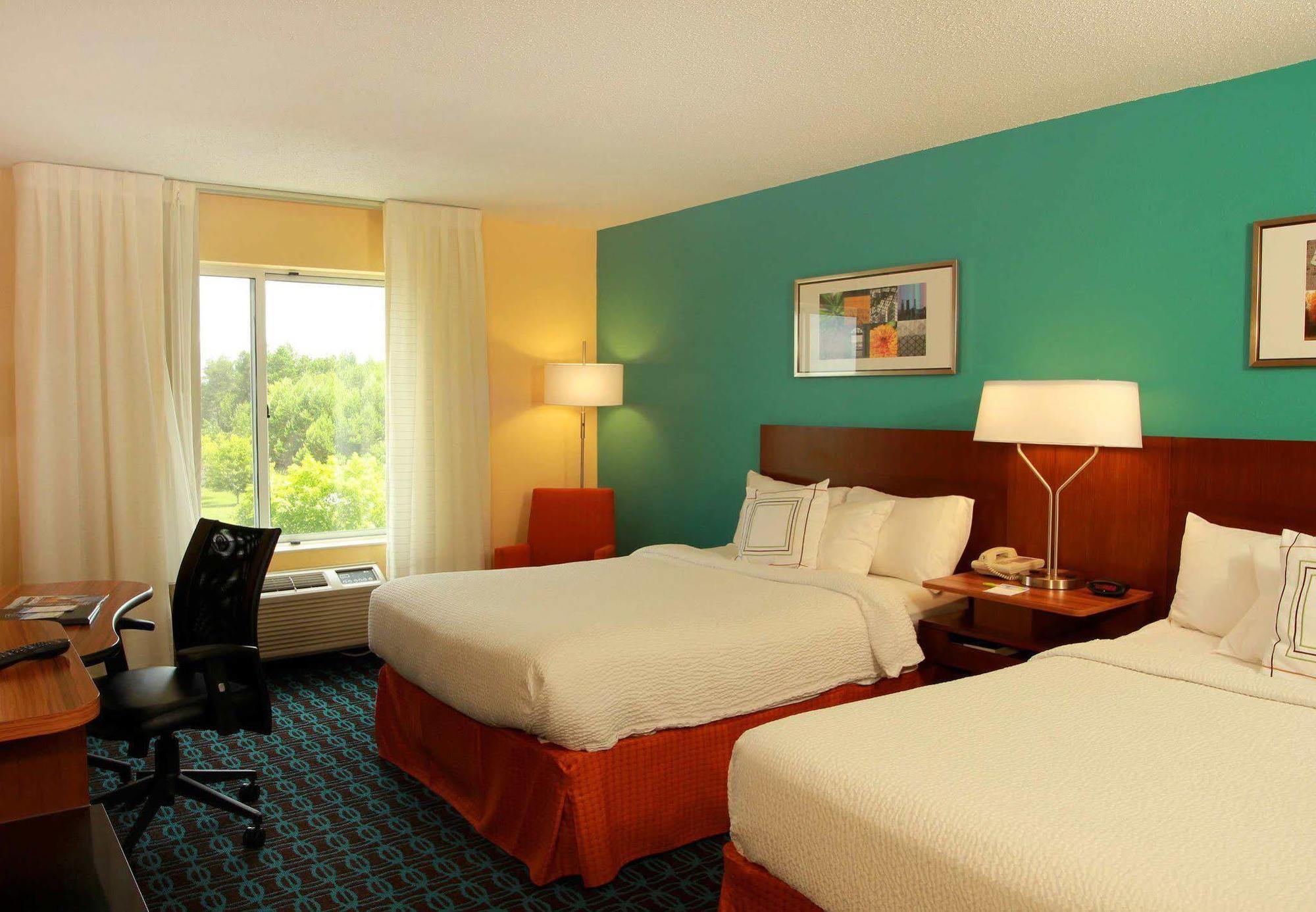 Fairfield Inn & Suites Τράβερς Σίτι Εξωτερικό φωτογραφία